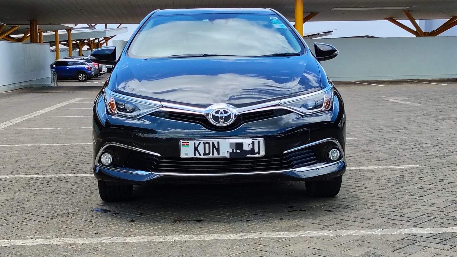 TOYOTA AURIS - 5