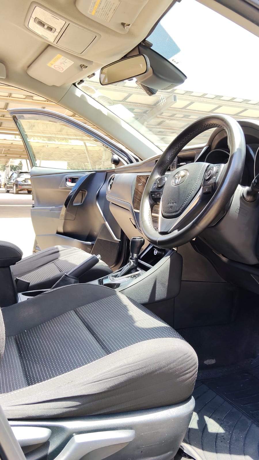 TOYOTA AURIS - 6
