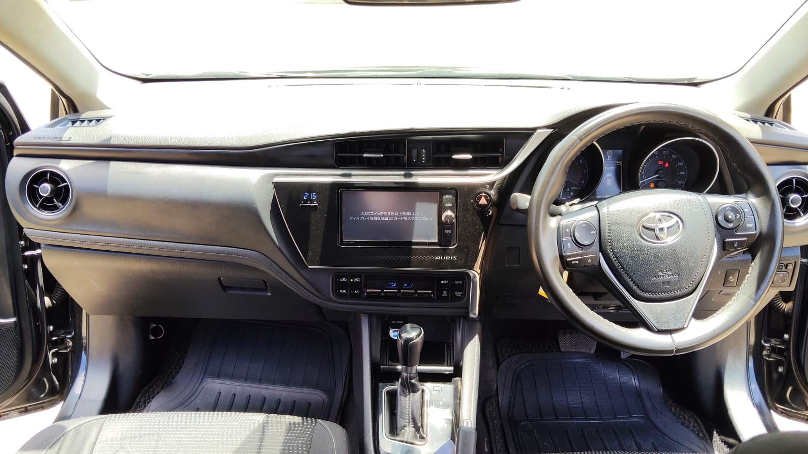 TOYOTA AURIS - 8