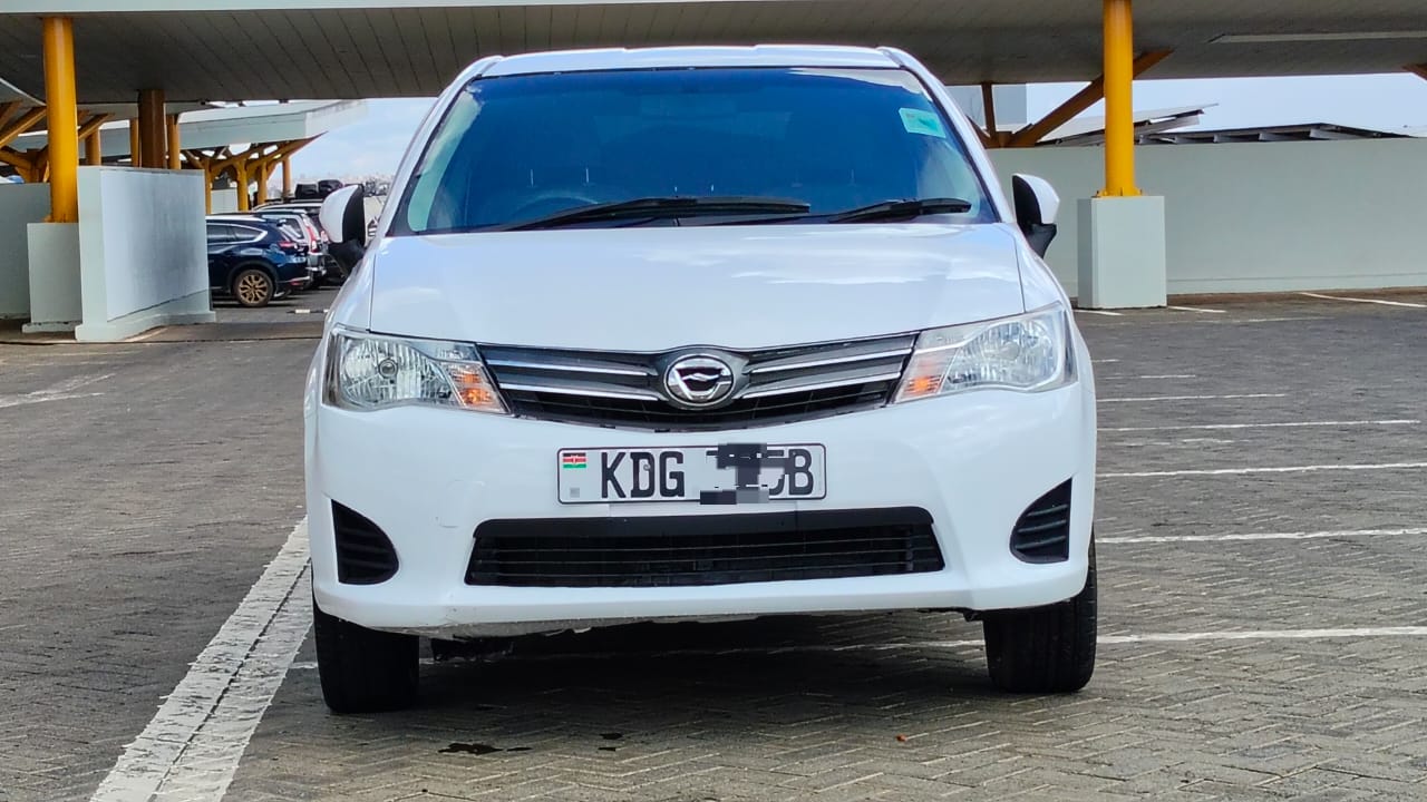 TOYOTA AXIO - 1