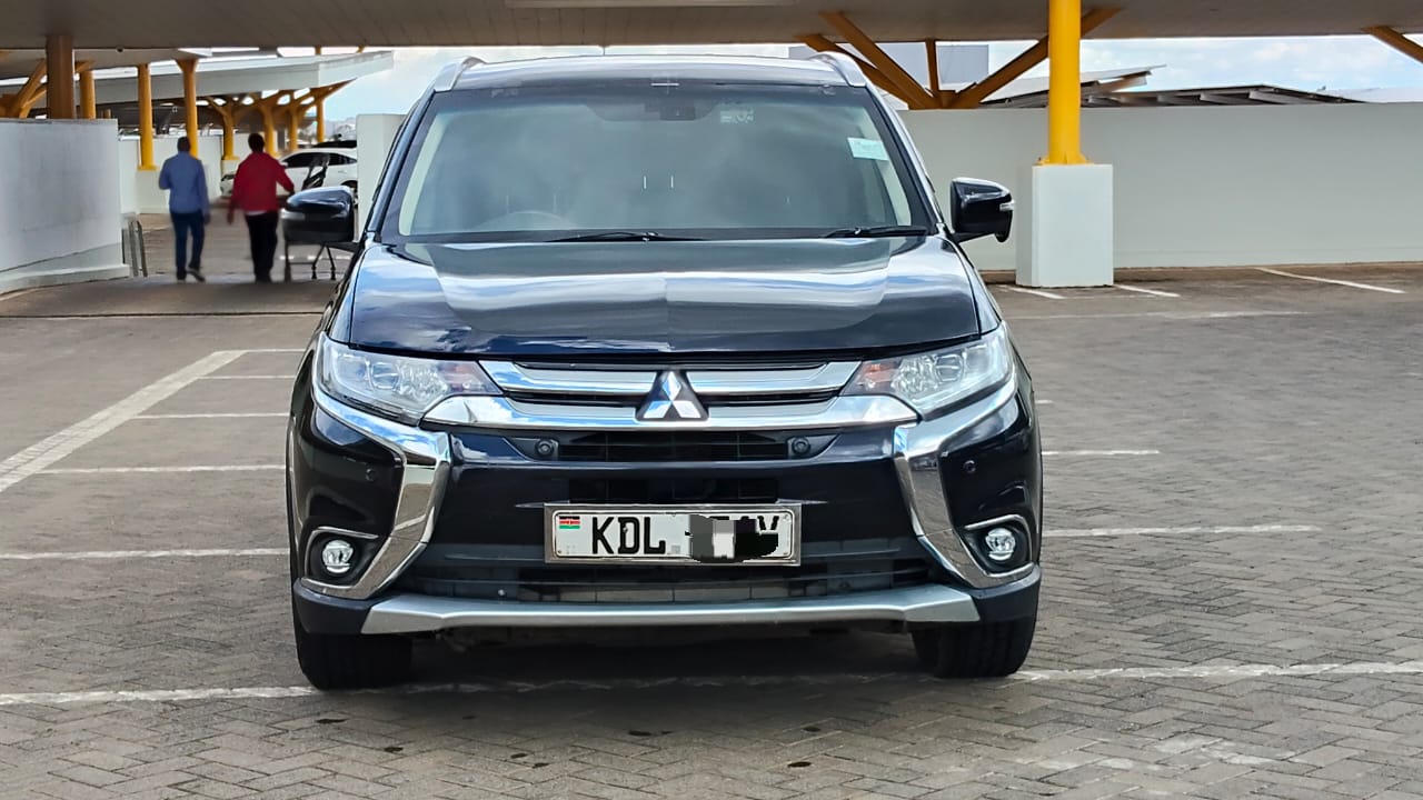 MITSUBISHI OUTLANDER - 5