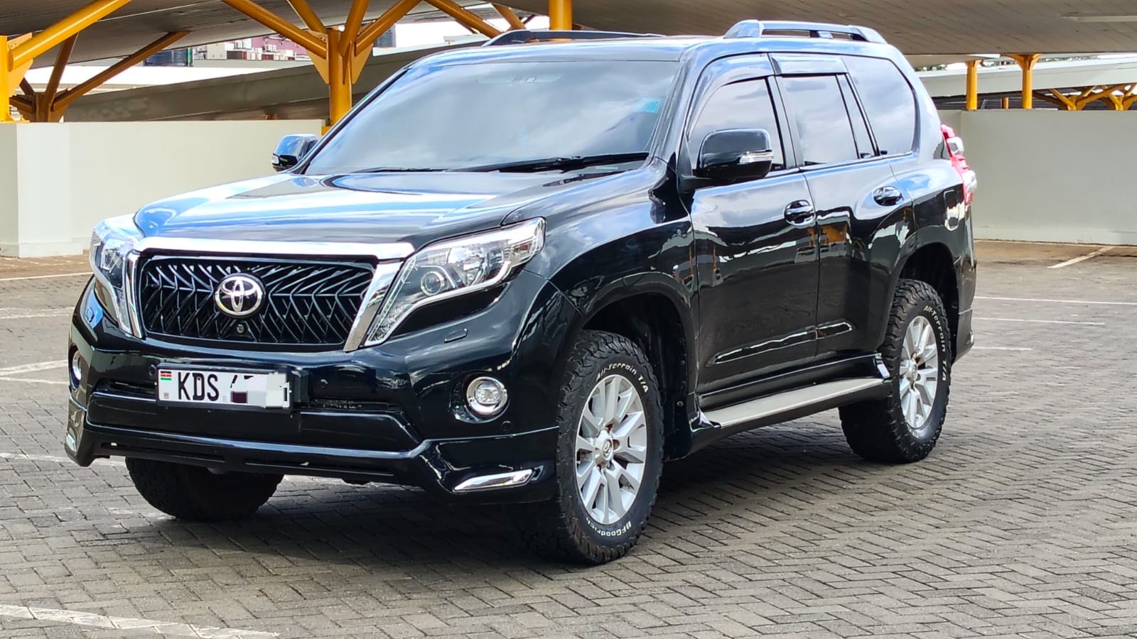 TOYOTA LANDCRUISER - 1
