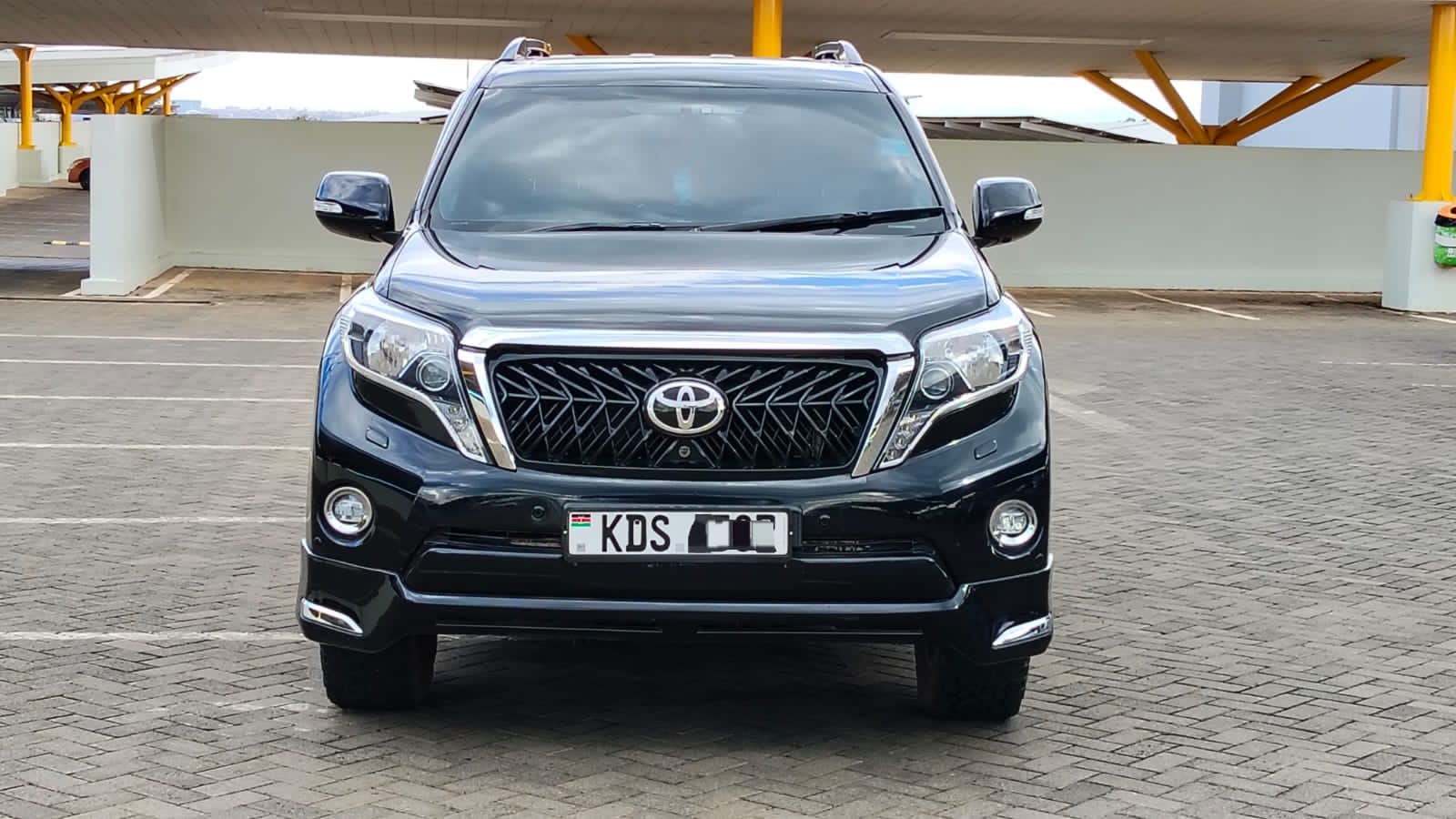 TOYOTA LANDCRUISER - 2
