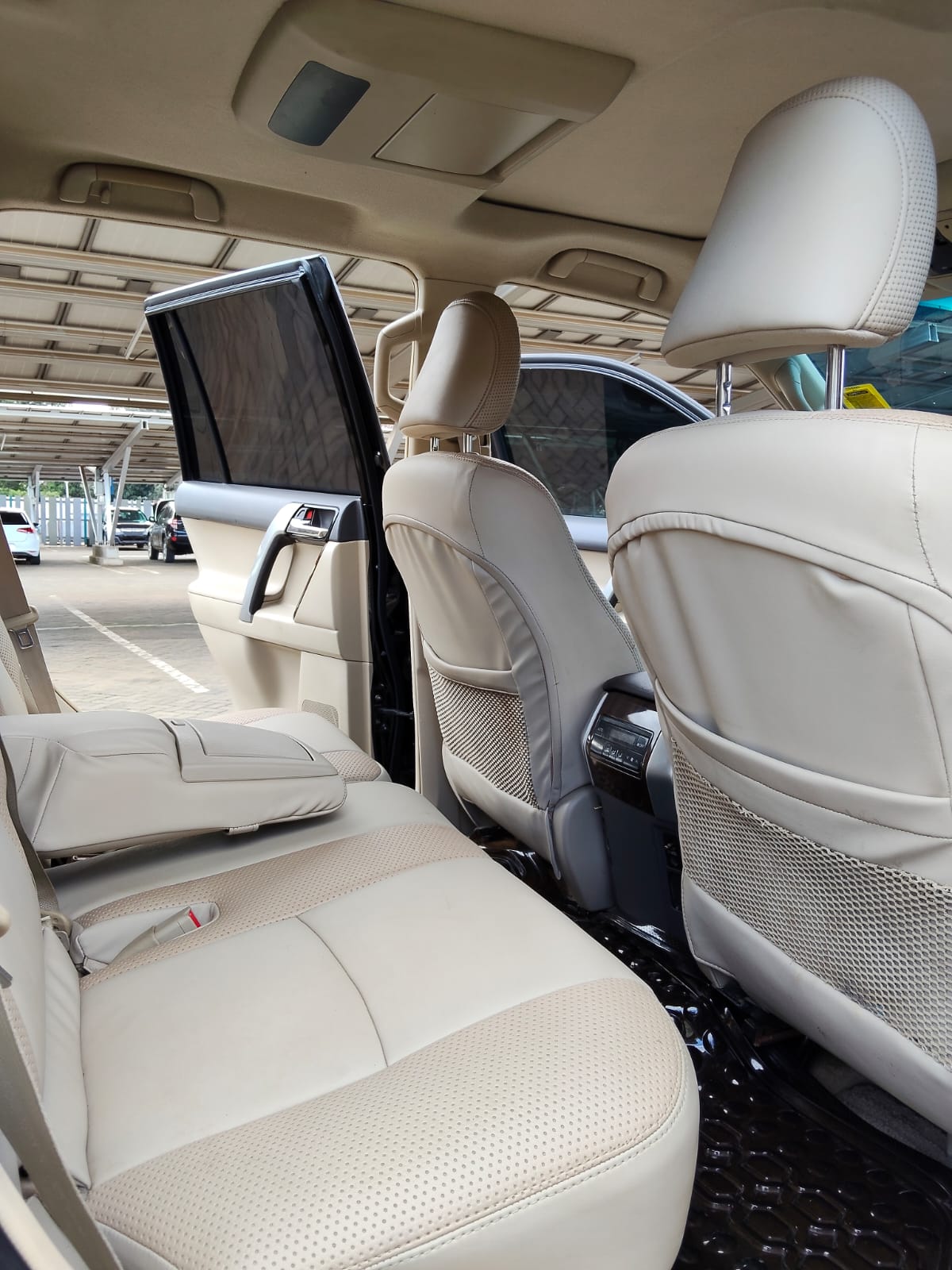 TOYOTA LANDCRUISER - 3