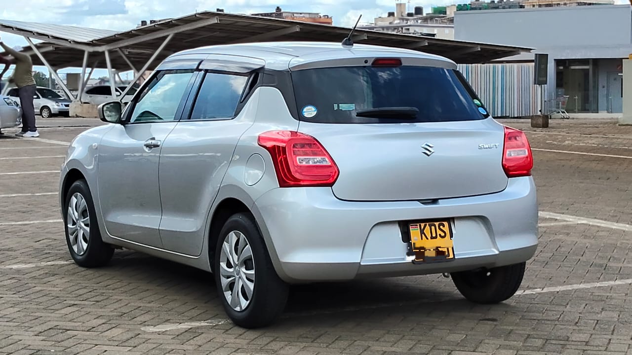 SUZUKI SWIFT - 2