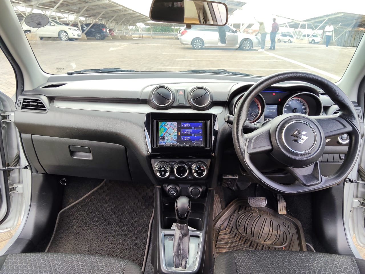 SUZUKI SWIFT - 9