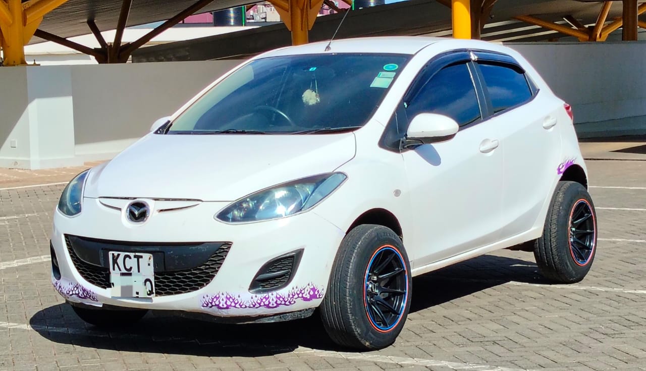MAZDA DEMIO - 0
