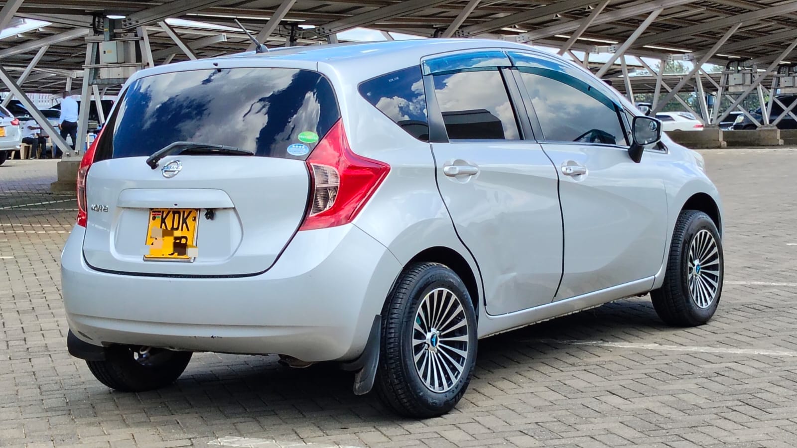 NISSAN NOTE - 4