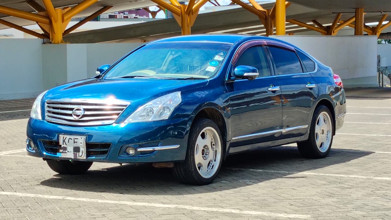 NISSAN TEANA - 1