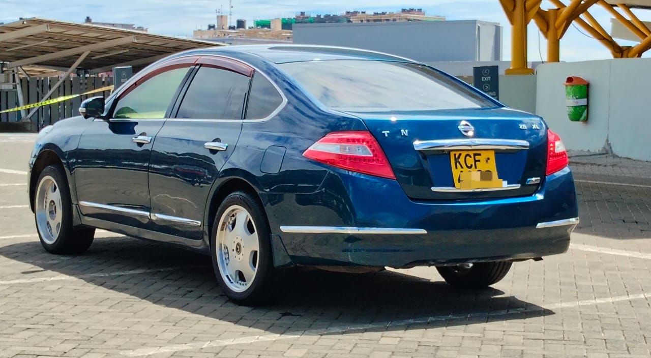NISSAN TEANA - 8