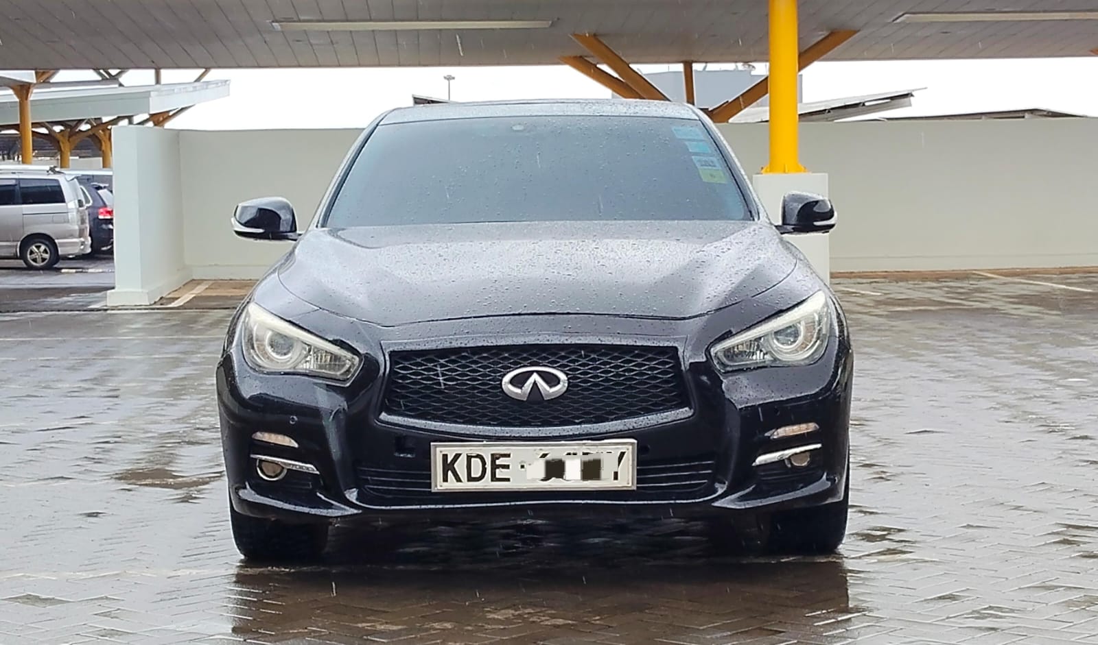 infiniti - 0