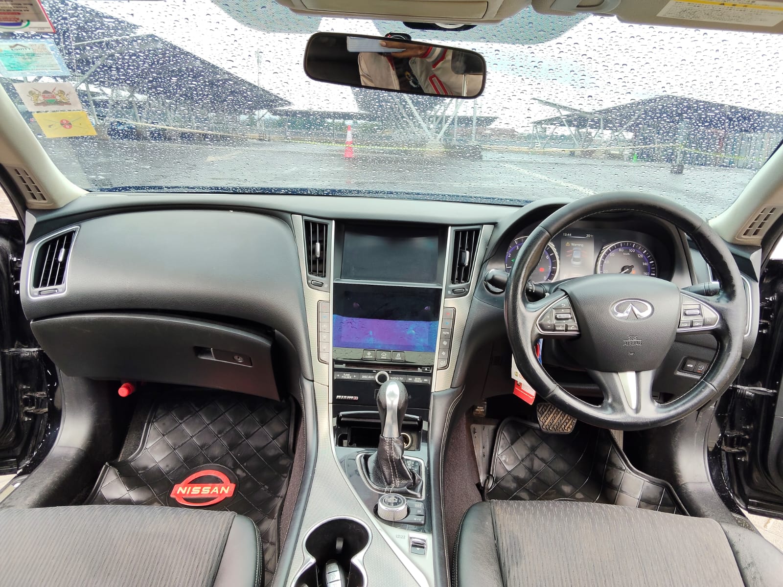 infiniti - 7