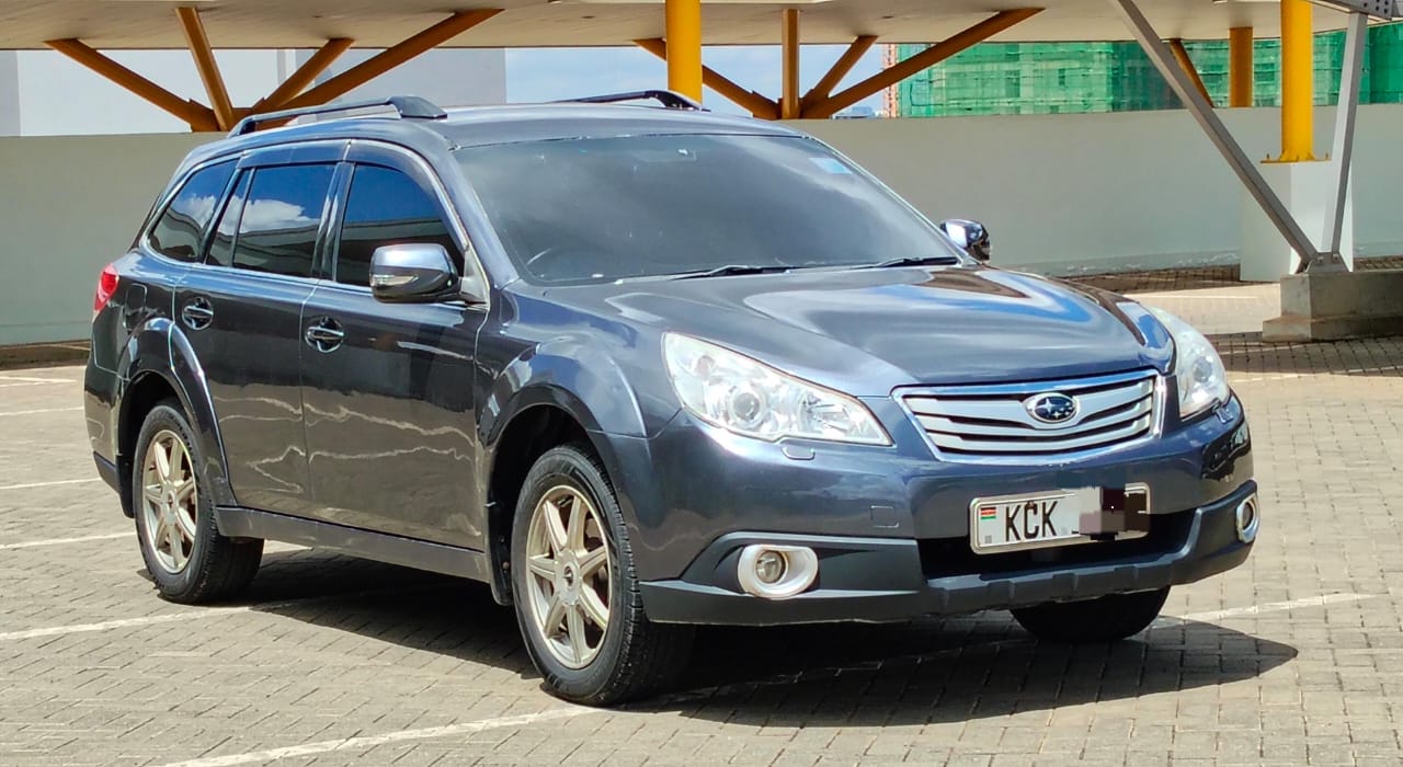 SUBARU OUTBACK - 1