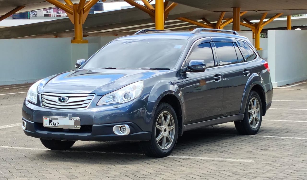 SUBARU OUTBACK - 2