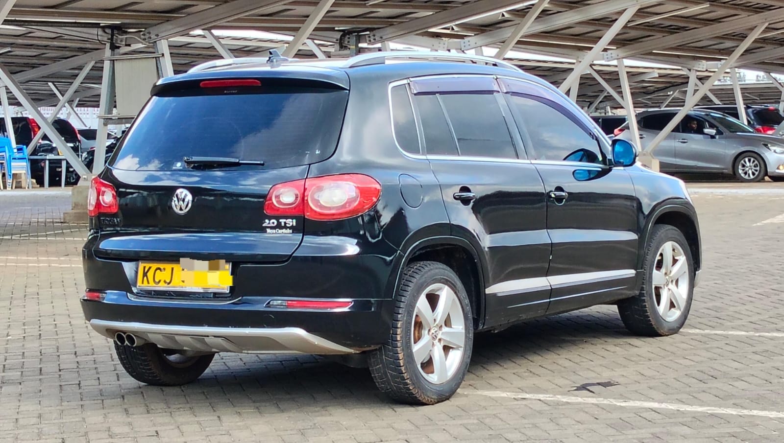VOLKWAGEN TIGUAN - 5