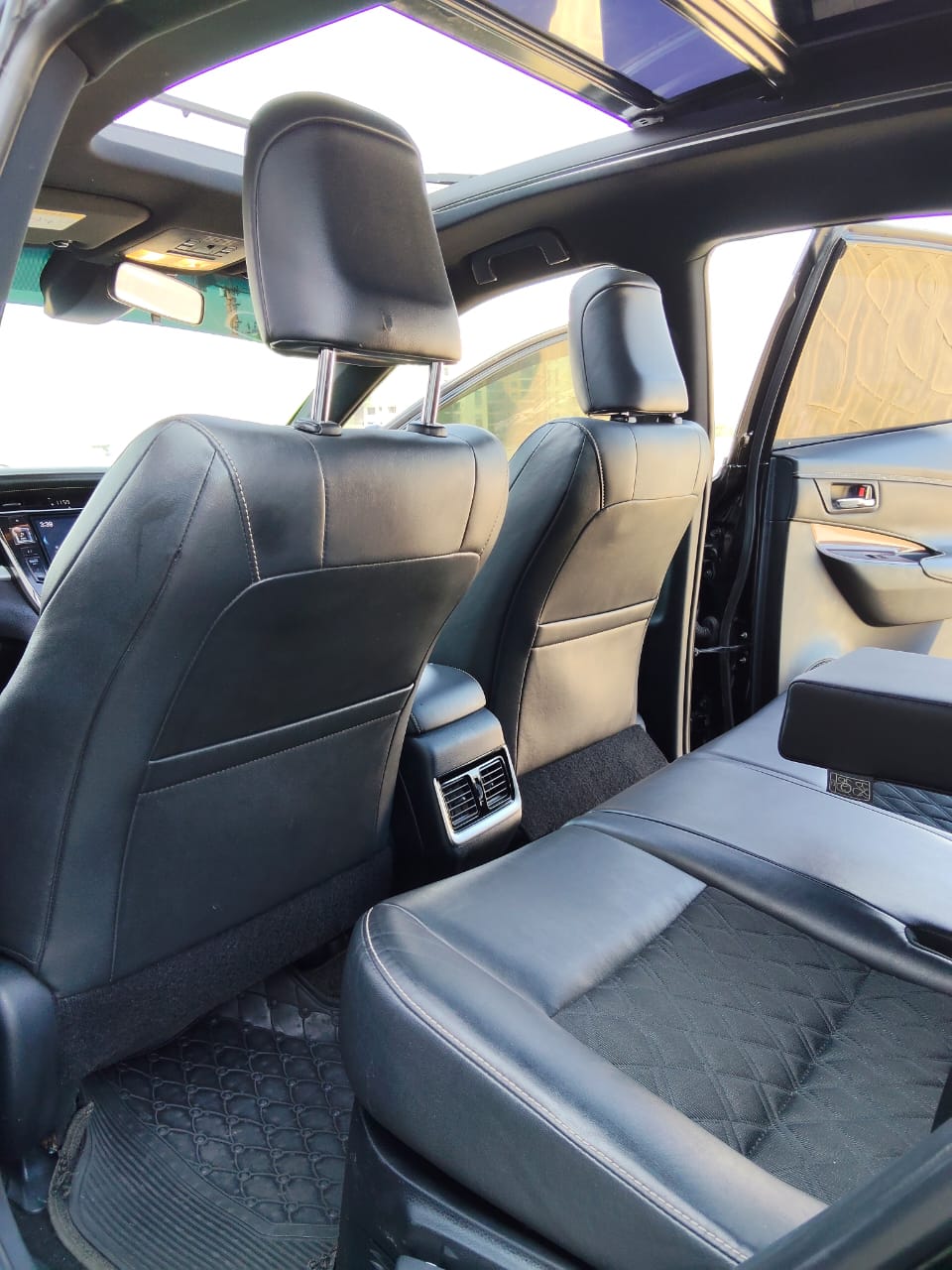 TOYOTA HARRIER - 4