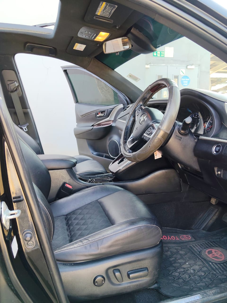 TOYOTA HARRIER - 8