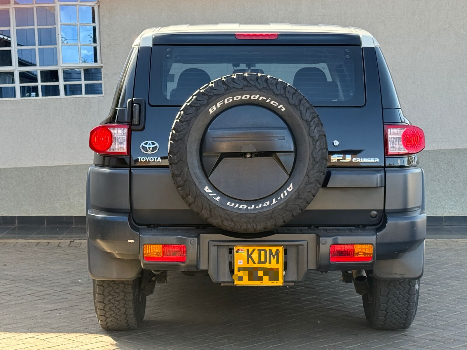 TOYOTA FJ CRUISER - 3
