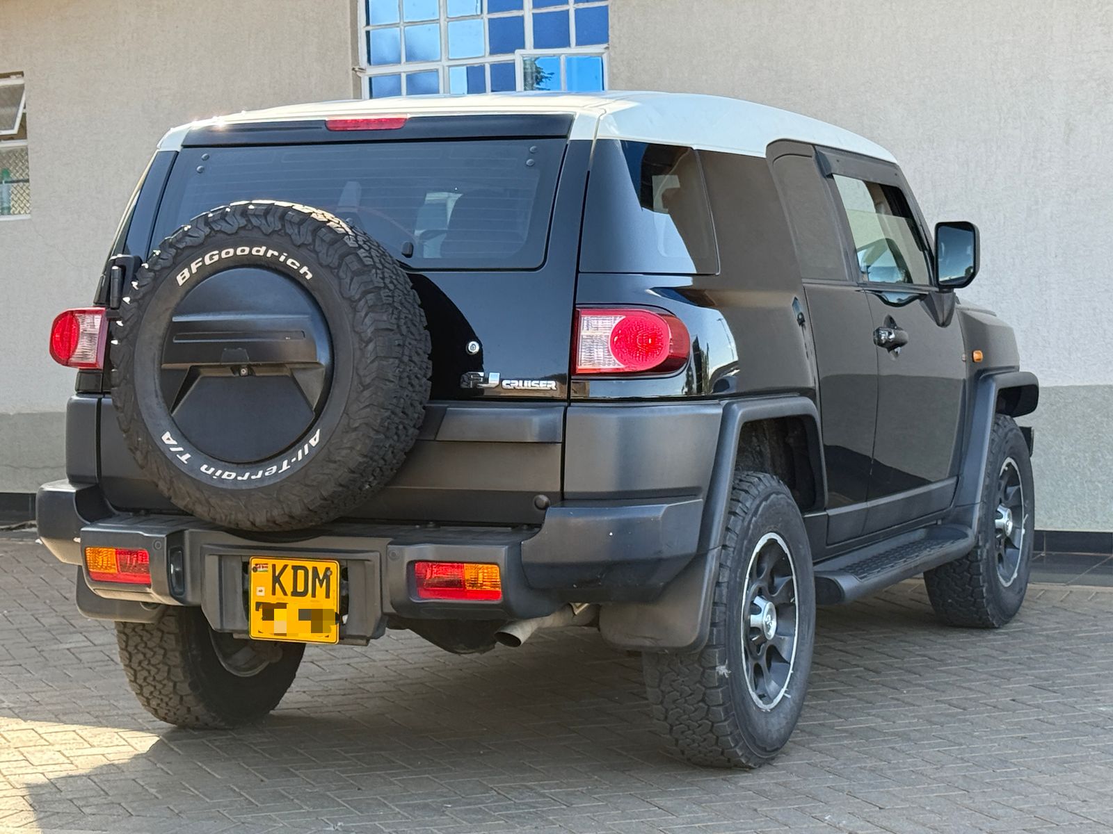 TOYOTA FJ CRUISER - 5