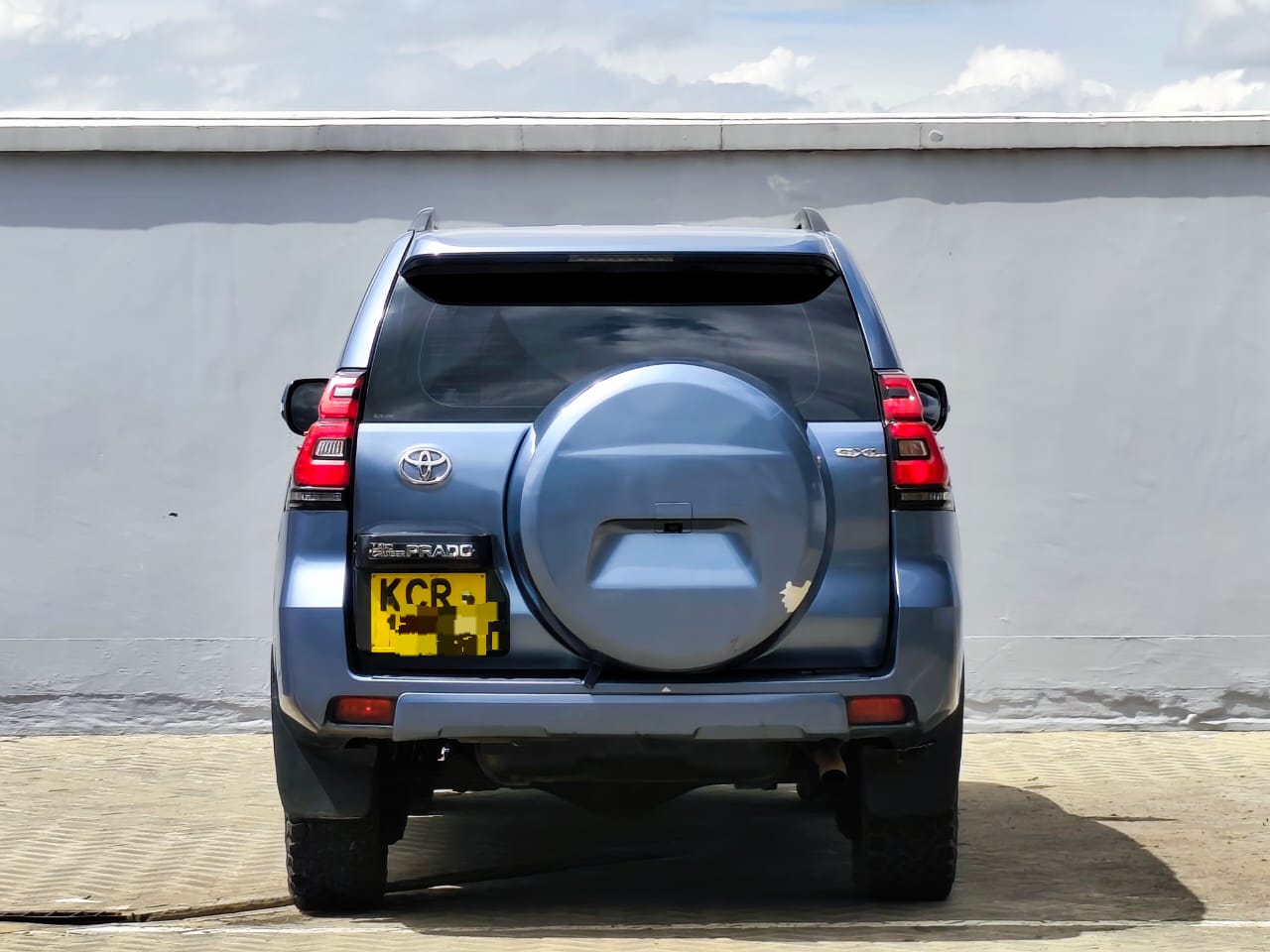 TOYOTA LANDCRUISER PRADO - 3
