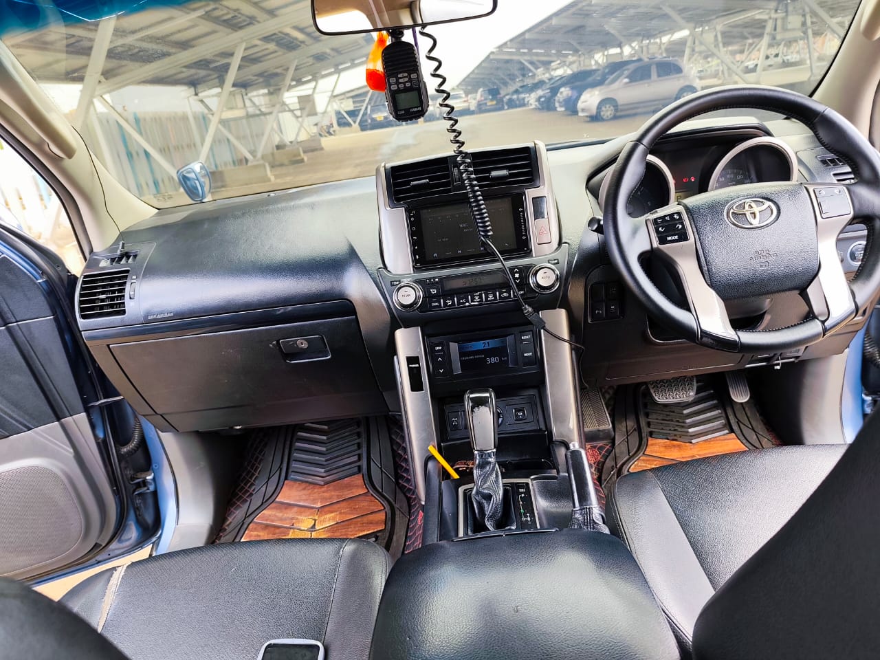 TOYOTA LANDCRUISER PRADO - 9