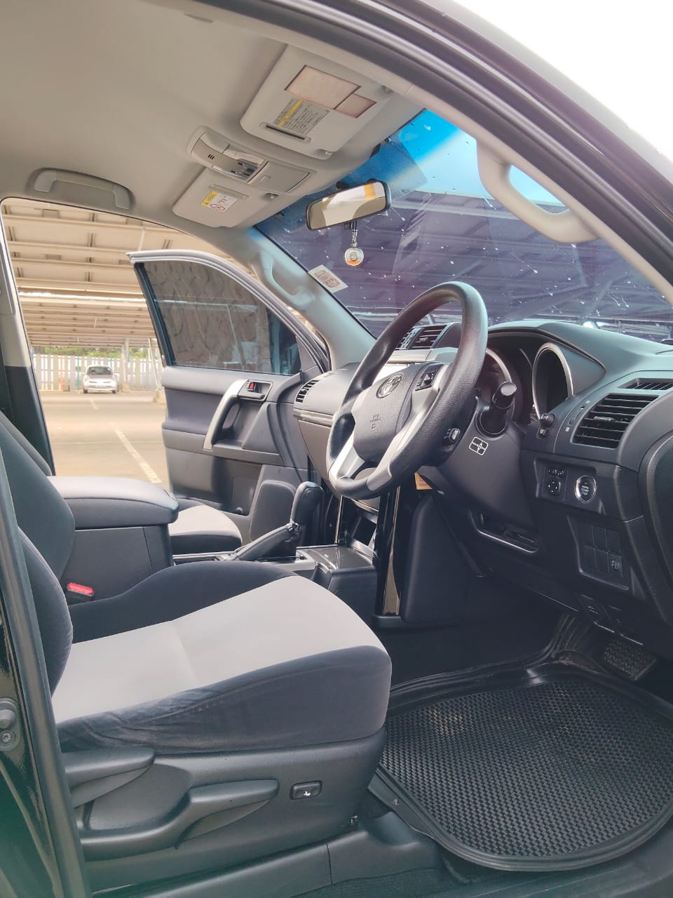 TOYOTA LANDCRUISER PRADO - 6