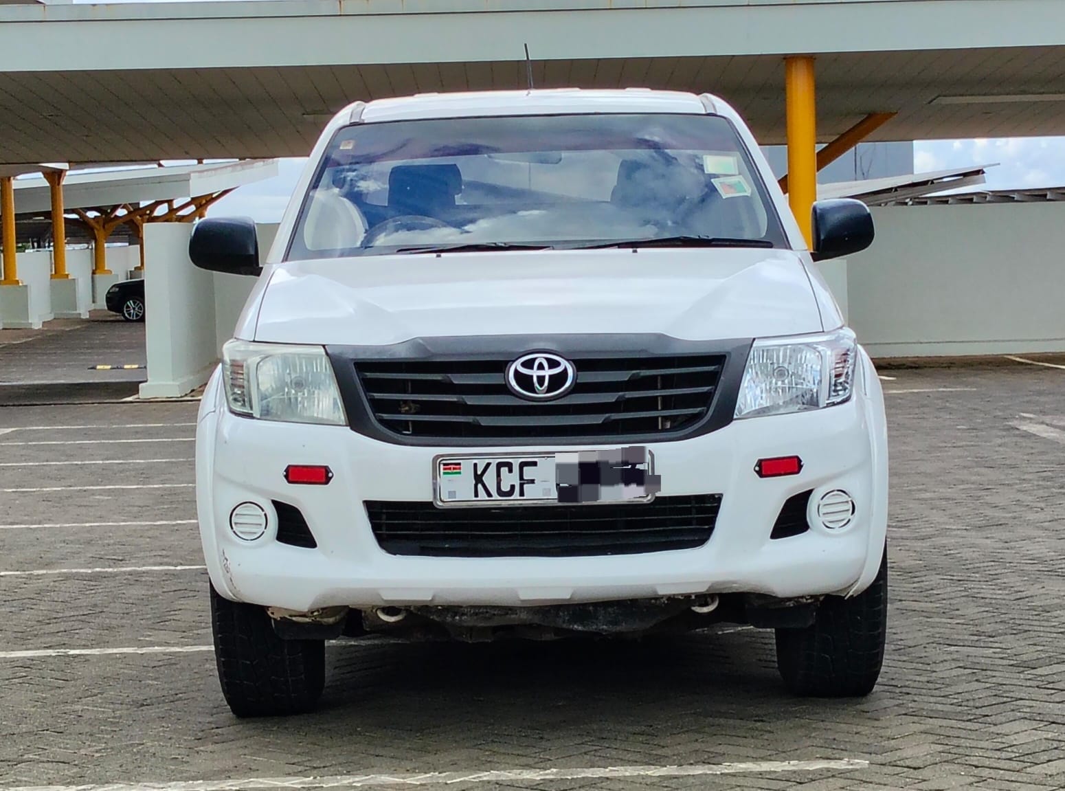 TOYOTA HILLUX - 3