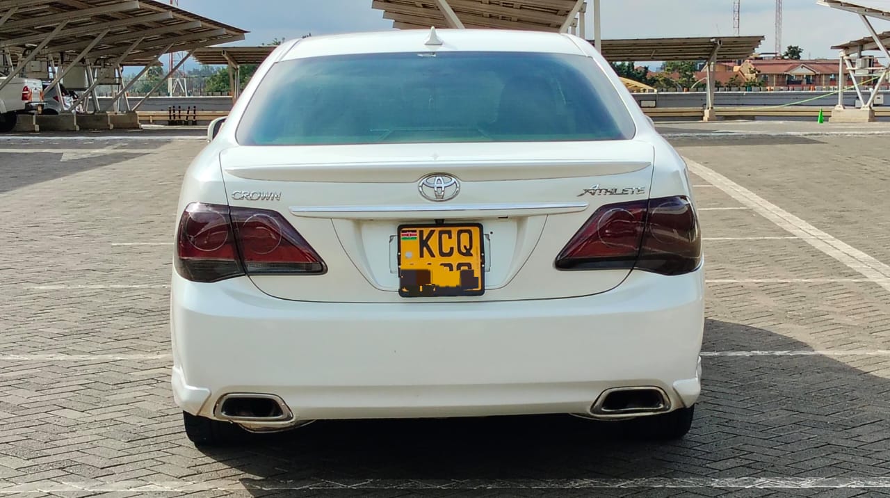 TOYOTA CROWN - 9