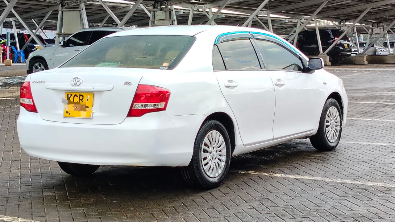 TOYOTA AXIO - 5