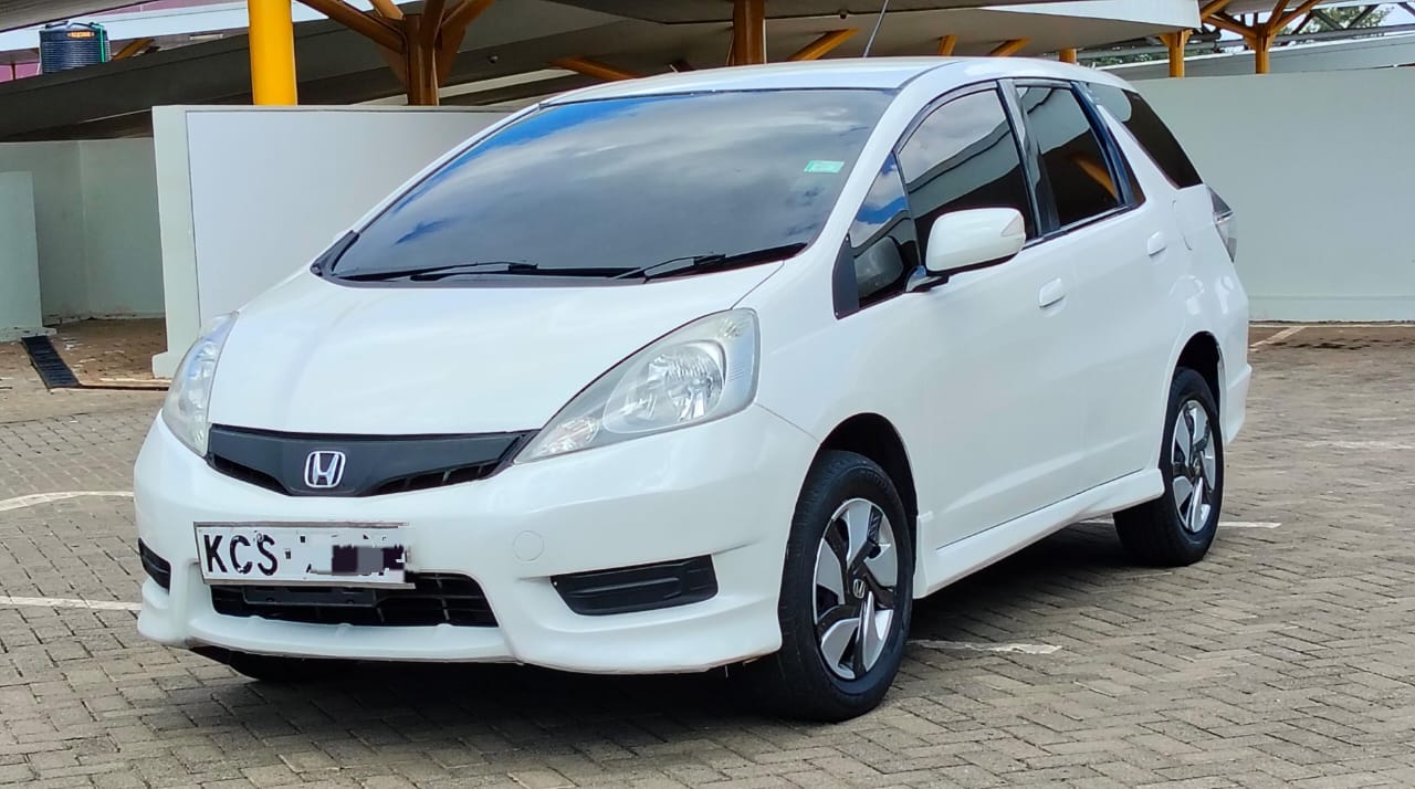 HONDA FIT SHUTTLE - 0