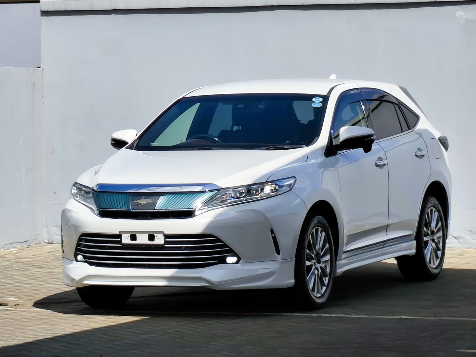 TOYOTA HARRIER - 4