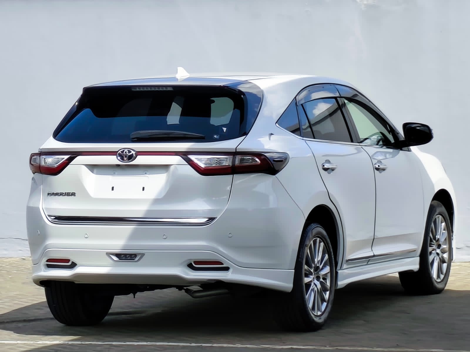 TOYOTA HARRIER - 8