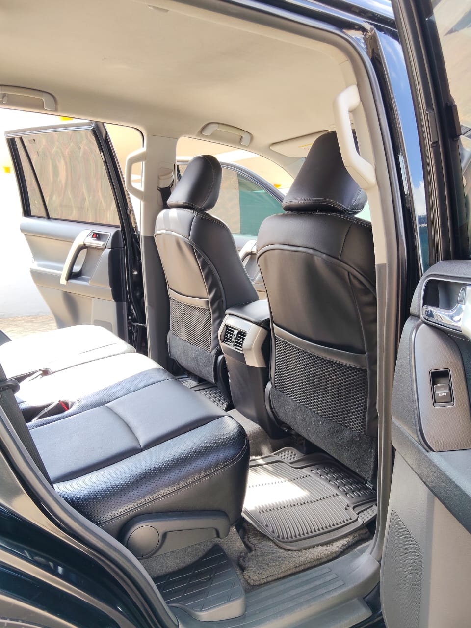 TOYOTA LANDCRUISER PRADO - 5