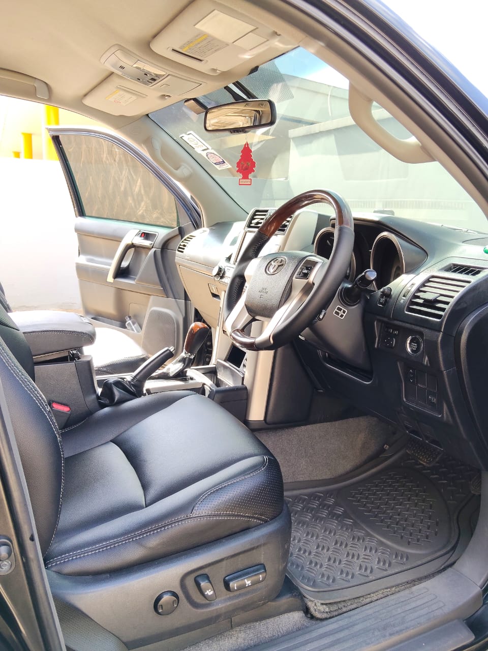 TOYOTA LANDCRUISER PRADO - 8