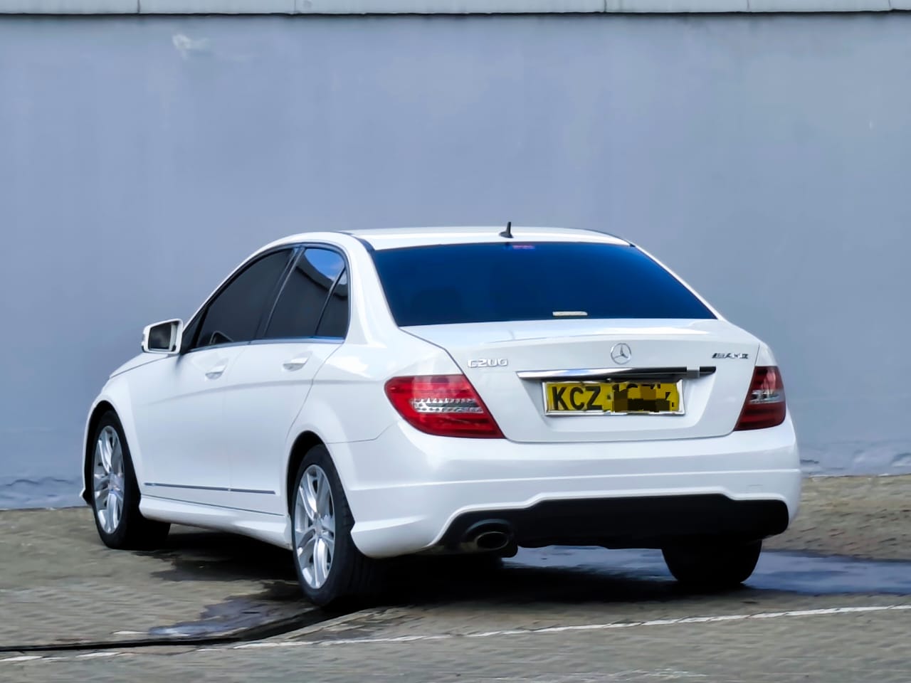 Mercedes-Benz C200 - 3