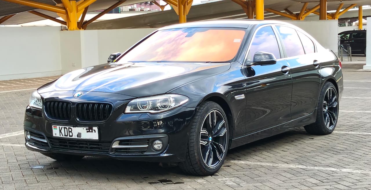 BMW 528i - 1
