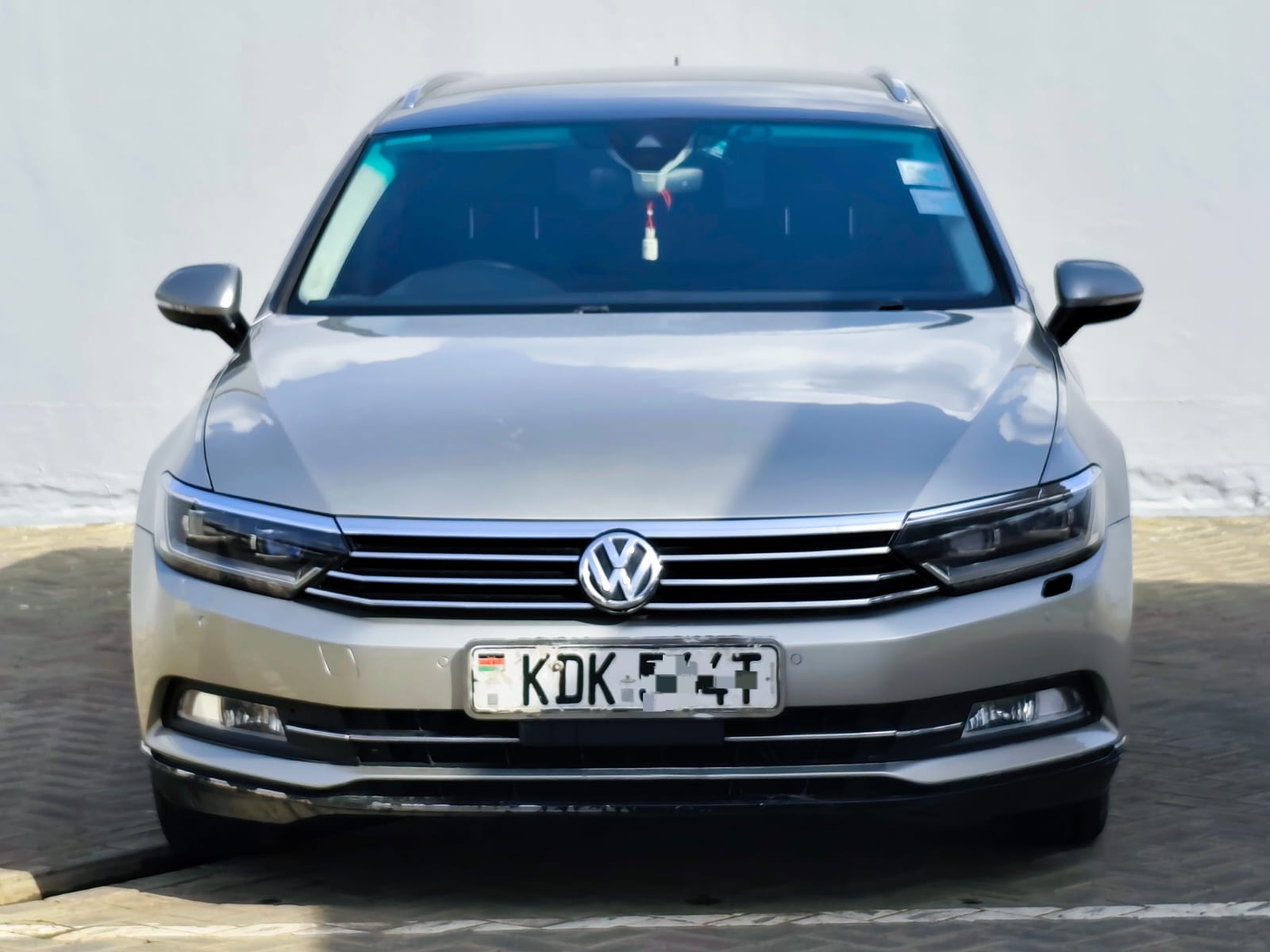 VOLKWAGEN PASSAT - 0