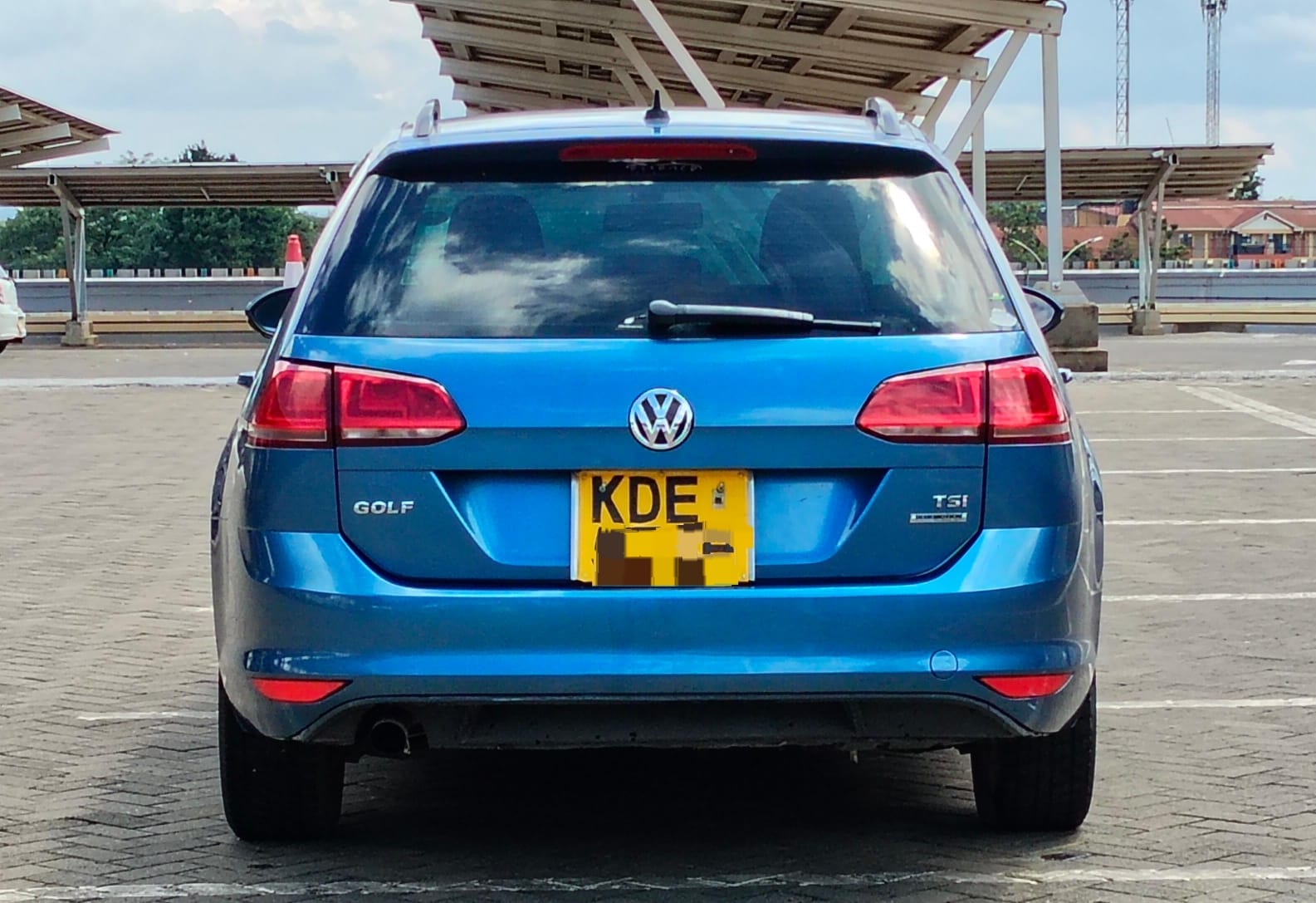 VOLKWAGEN GOLF - 6