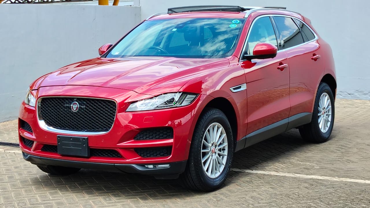 JAGUAR F-PACE - 1