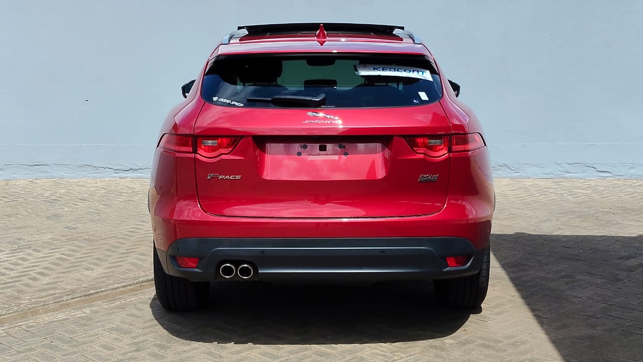JAGUAR F-PACE - 2