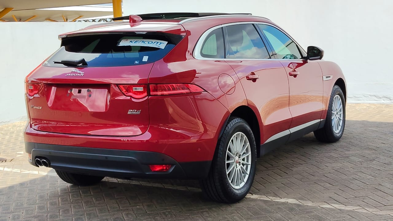 JAGUAR F-PACE - 3