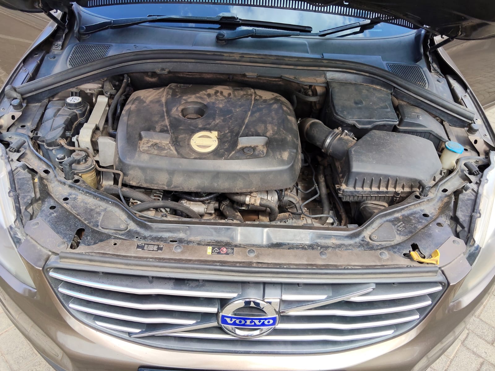 VOLVO XC60 - 8