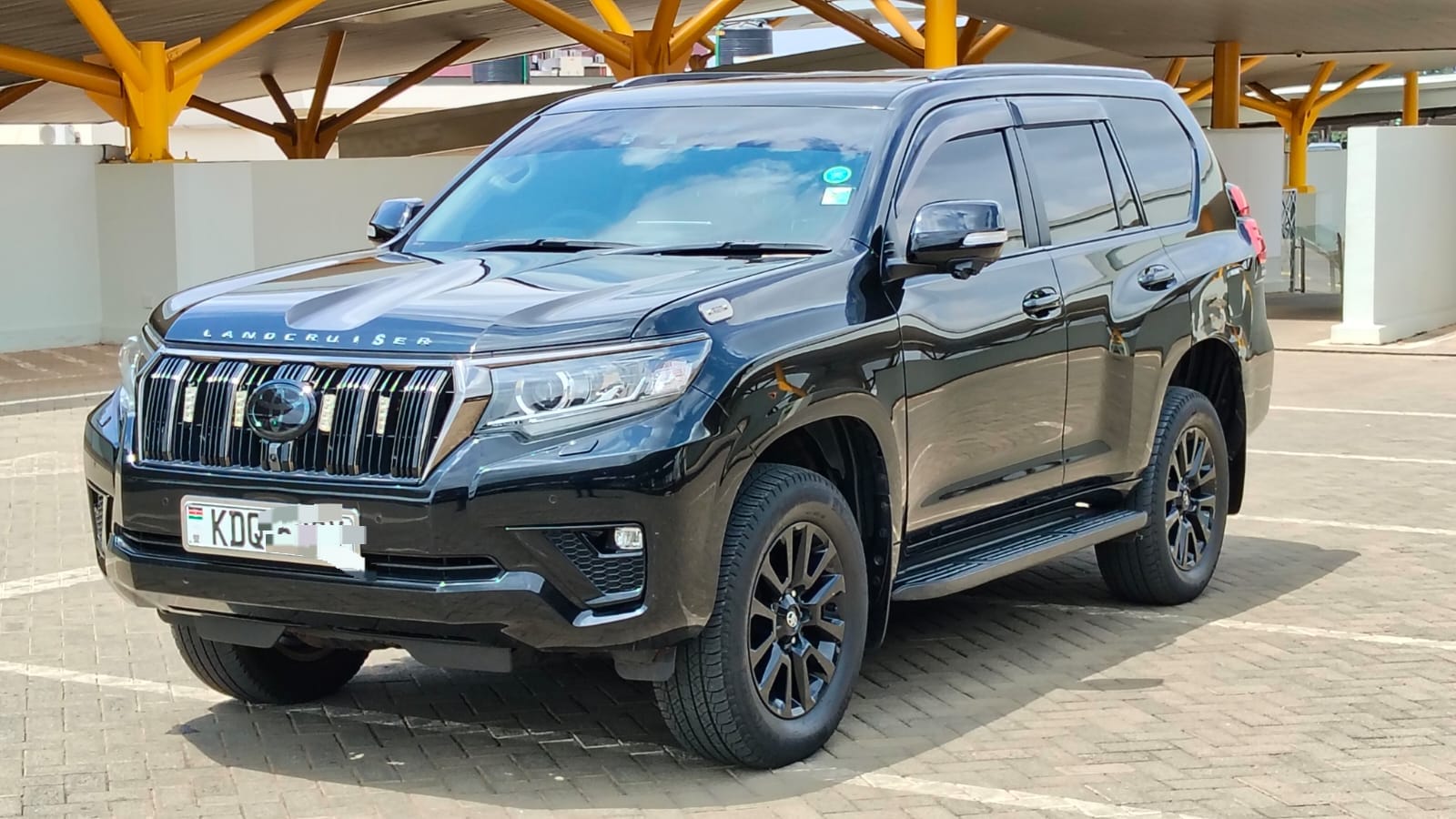 Toyota Land Cruiser Prado - 1