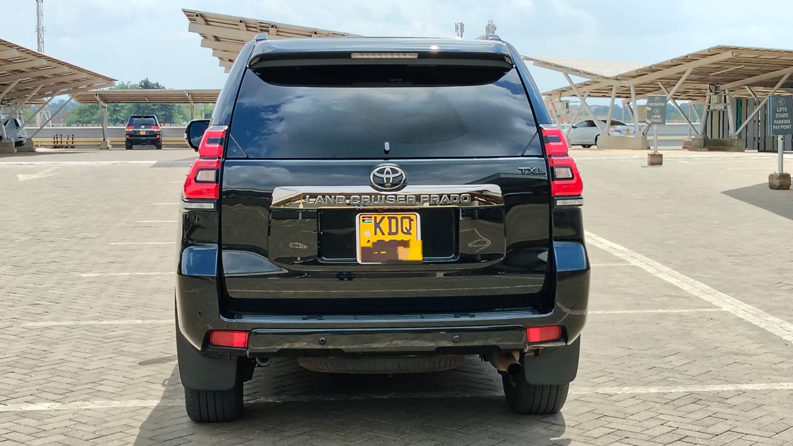 Toyota Land Cruiser Prado - 4