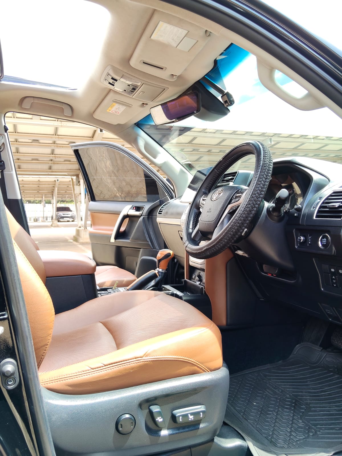 Toyota Land Cruiser Prado - 8