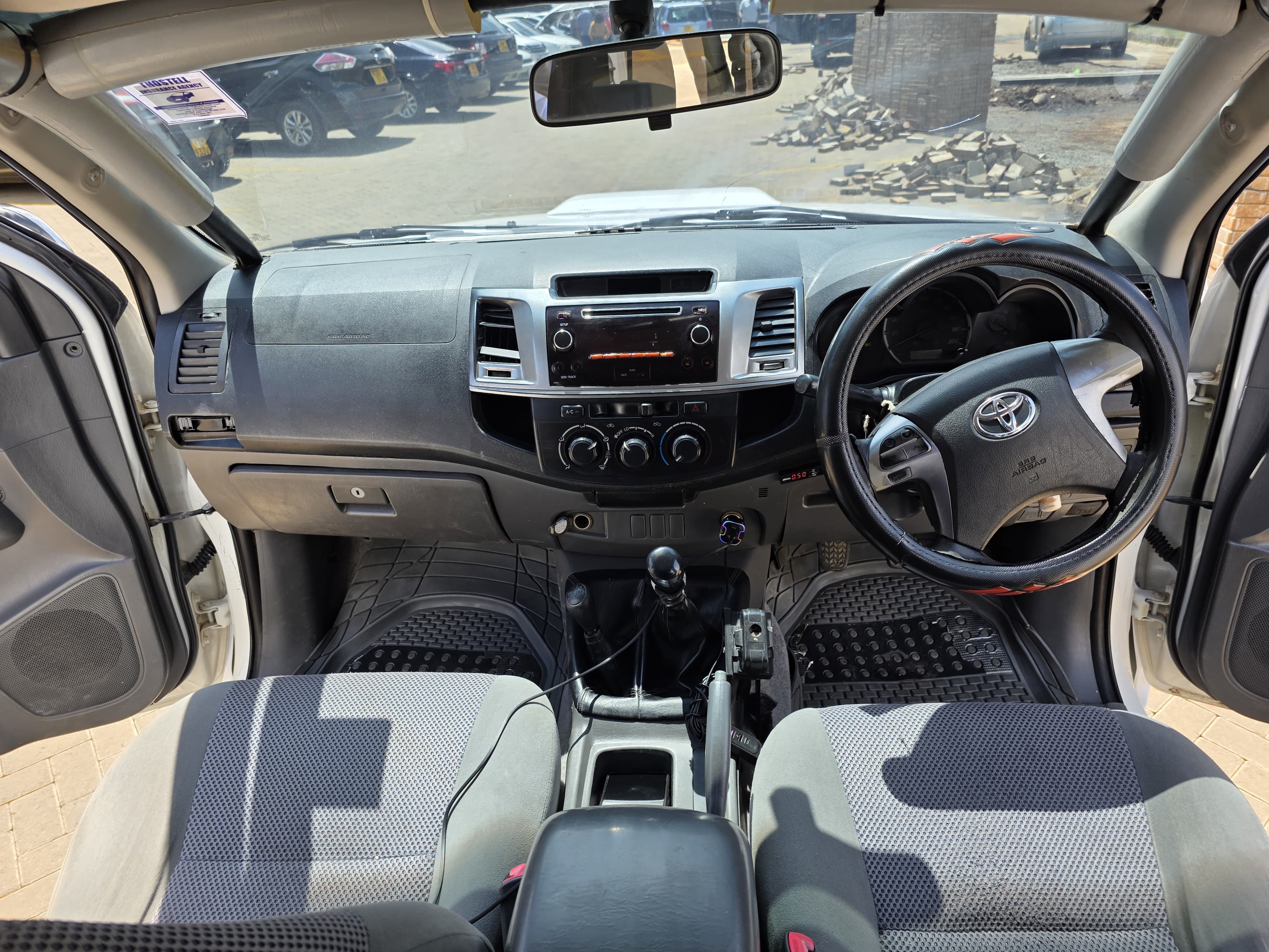 Toyota Hilux - 6