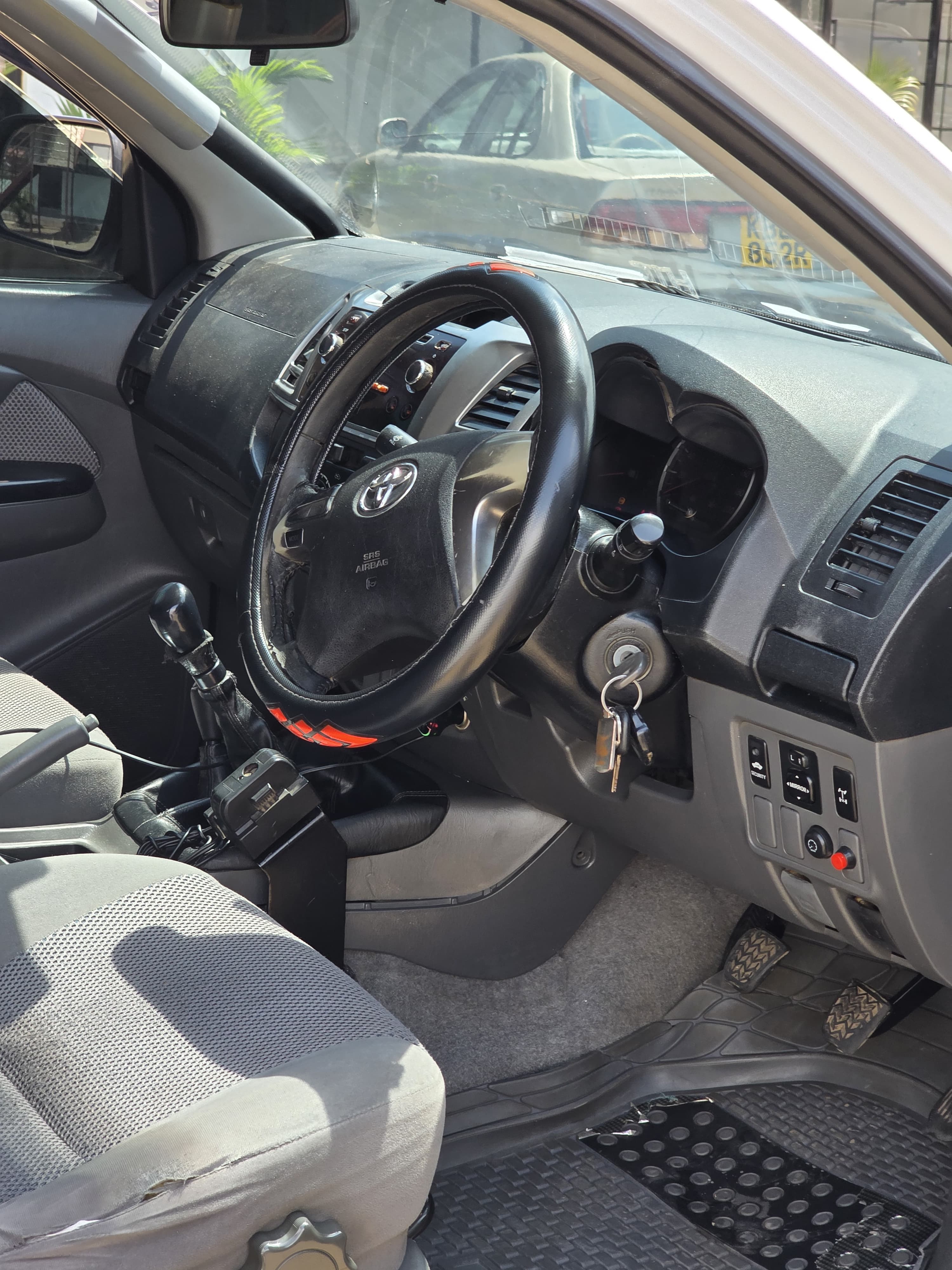 Toyota Hilux - 7