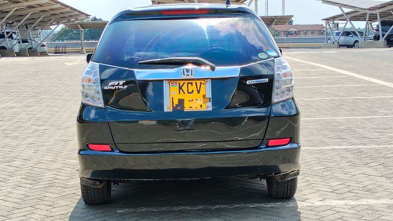 HONDA FIT SHUTTLE - 3