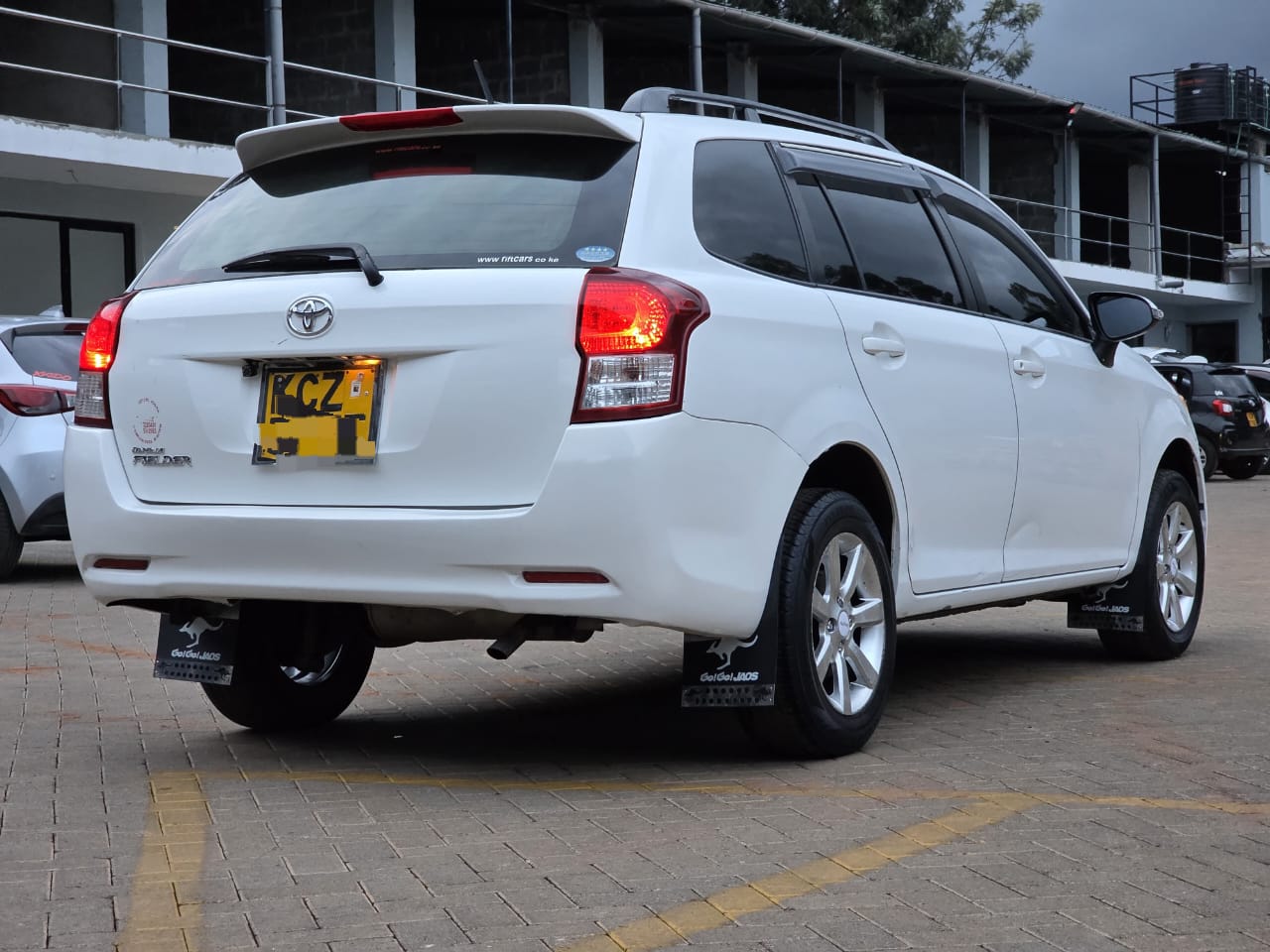 TOYOTA FIELDER - 1