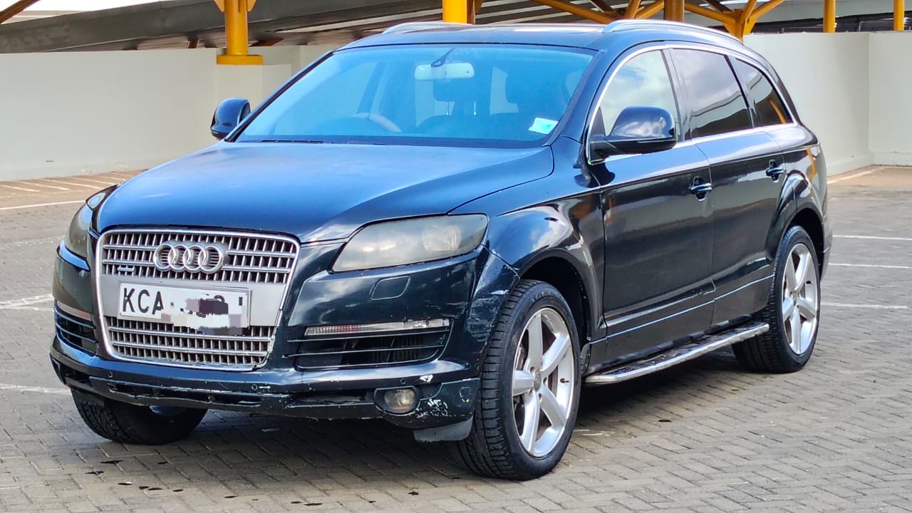 AUDI Q7 - 5